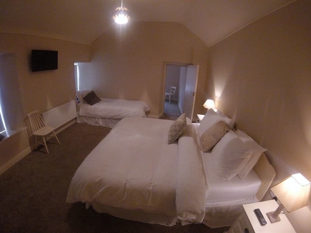 Bed and Breakfast The Townhouse Milltown Malbay Esterno foto